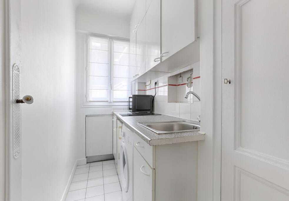 Matignon Saint-Honore : Magnifique Appartement 1Br Parijs Buitenkant foto