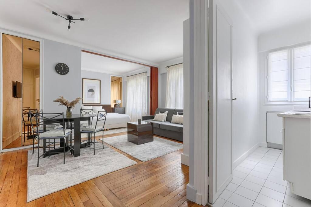 Matignon Saint-Honore : Magnifique Appartement 1Br Parijs Buitenkant foto